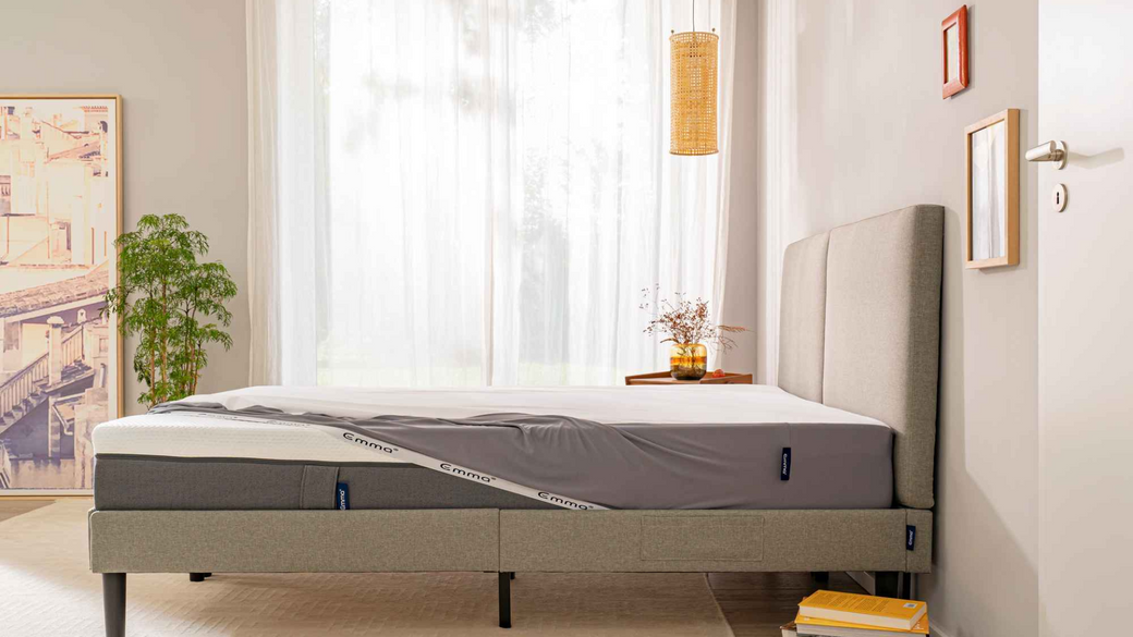 エマ・マットレス(シングル) プロテクター付き（東京都港区） エマ